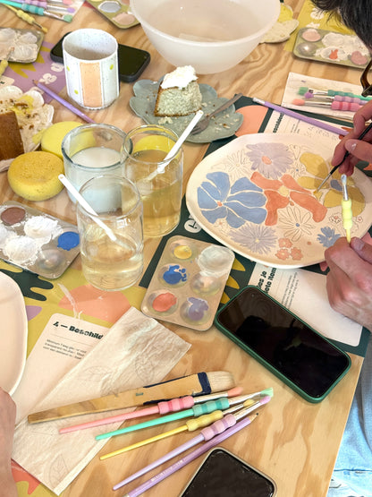 Sip & Glaze – Spooky Fall Edition 17/10